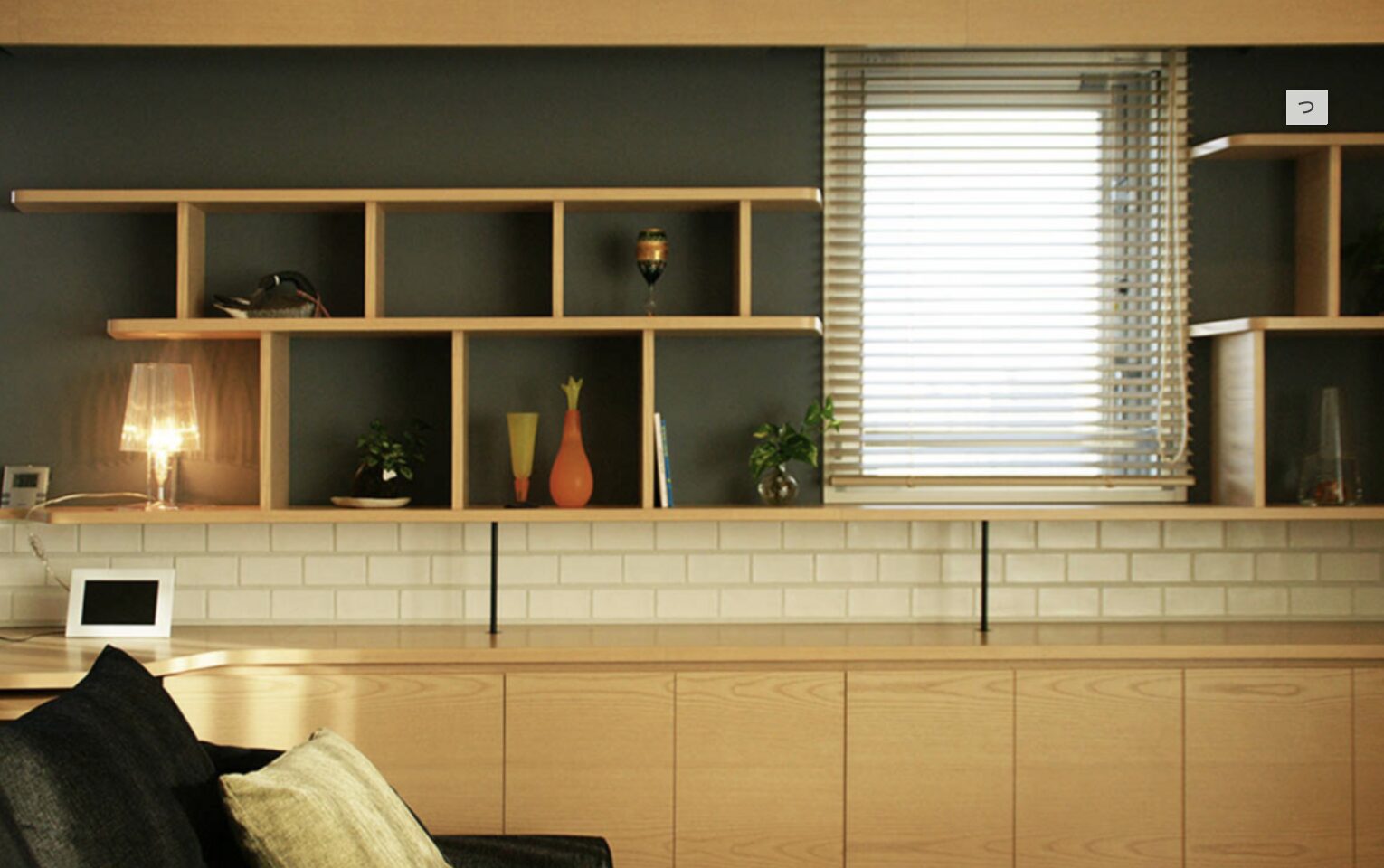 マンションリノベ　カーテンと可動書斎台