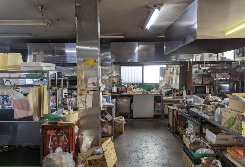 解体工事スタート