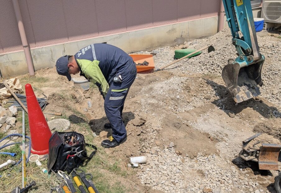 灼熱の外構工事